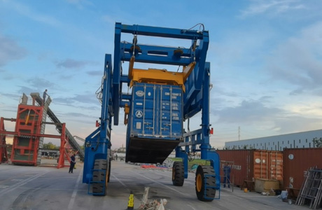 Container Straddle Carrier video