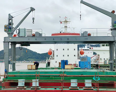 30 Ton Floating Crane