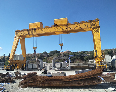 Lifting concrete precast component