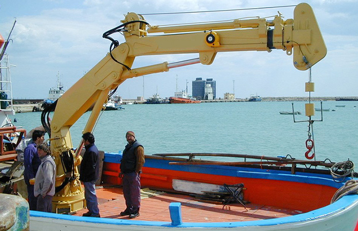Marine Knuckle Boom Crane