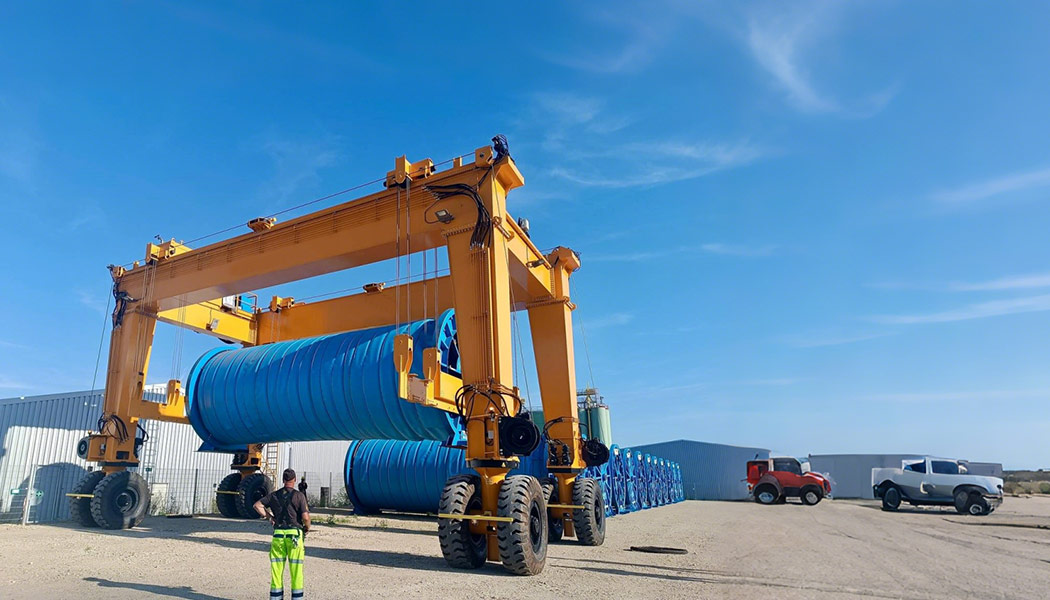 Heavy Equipment and Parts - Cable Drum