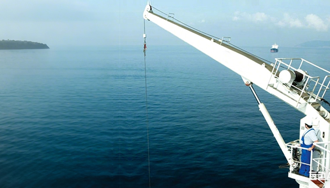 Stiff Boom Marine Crane