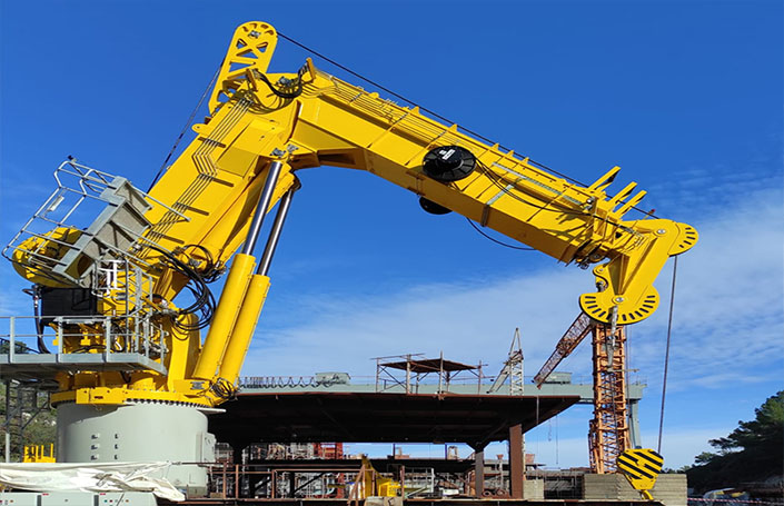 Marine Knuckle Boom Crane
